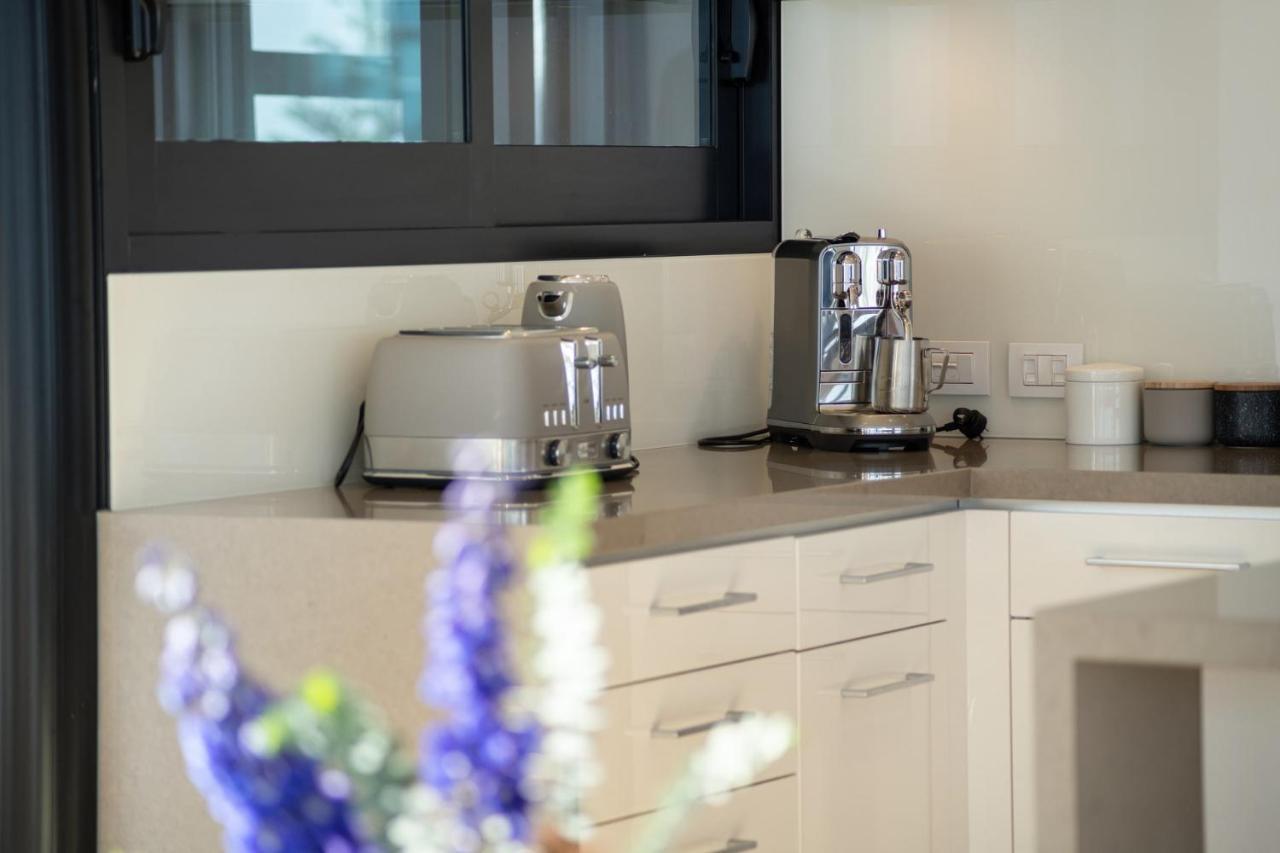 Superb Elevated Views Of Harbour With Heated Pool, Gym & Parking Διαμέρισμα Mount Maunganui Εξωτερικό φωτογραφία