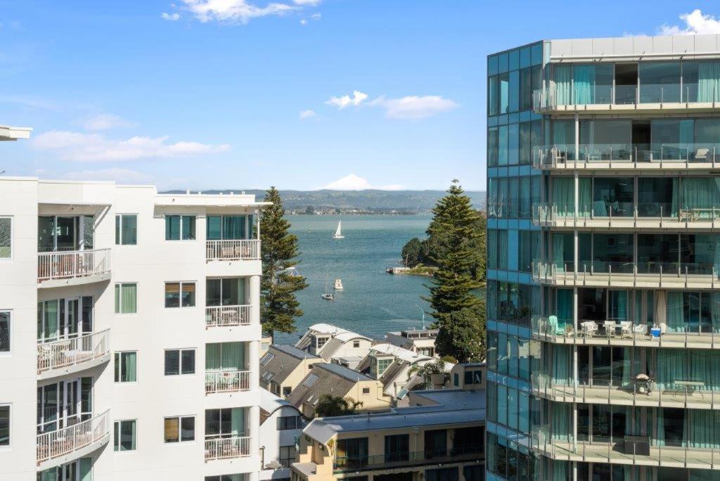 Superb Elevated Views Of Harbour With Heated Pool, Gym & Parking Διαμέρισμα Mount Maunganui Εξωτερικό φωτογραφία
